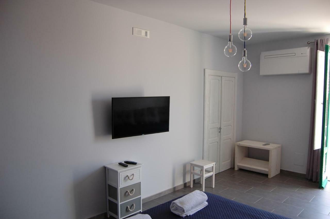 מרינה די קמרוטה B&B Casa Valentone מראה חיצוני תמונה